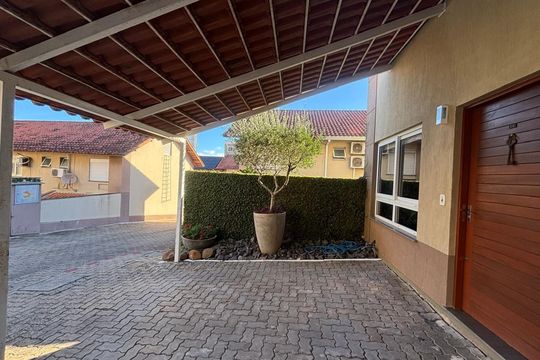 Área comum de casa de condomínio à venda com 2 quartos, 115m² em Rondônia, Novo Hamburgo
