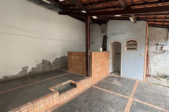 Quintal - Churrasqueira de casa à venda com 3 quartos, 326m² em Campestre, Santo André