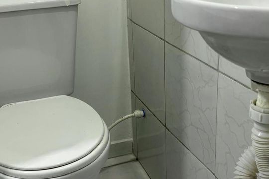 Studio- banheiro de kitnet/studio para alugar com 1 quarto, 20m² em Parque Sao Jose, São Bernardo do Campo