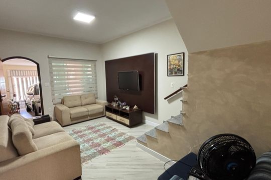 Casa à venda com 2 quartos, 80m² em Vila Floresta, Santo André