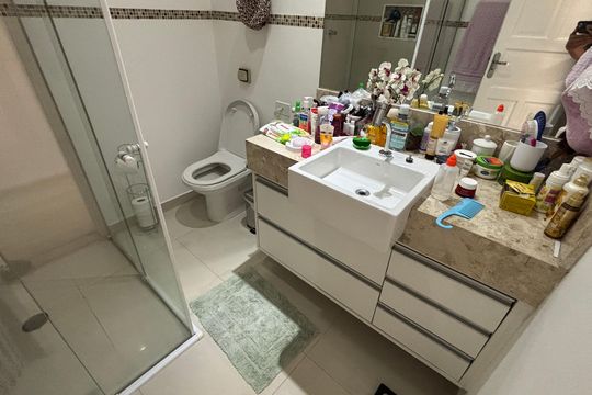 Banheiro de casa à venda com 2 quartos, 80m² em Vila Floresta, Santo André
