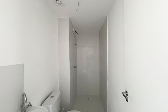 Banheiro de apartamento à venda com 2 quartos, 29m² em Jardim Imperador (zona Leste), São Paulo