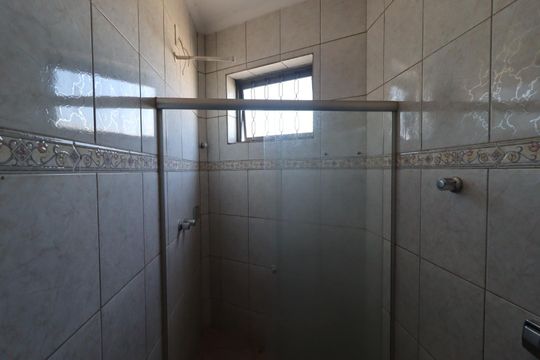 Casa para alugar com 4 quartos, 200m² em Sumarezinho, Ribeirão Preto