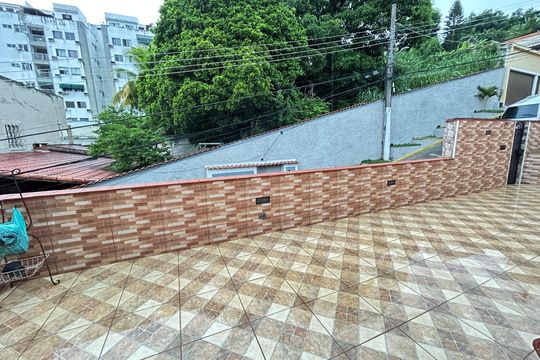 Quintal de casa à venda com 4 quartos, 121m² em Engenho de Dentro, Rio de Janeiro