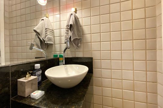 Lavabo de apartamento à venda com 4 quartos, 230m² em Sagrada Família, Belo Horizonte