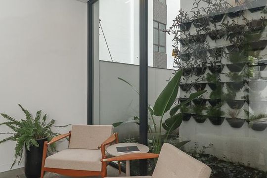 Hall de entrada de apartamento à venda com 0 quarto, 91m² em Rio Branco, Porto Alegre