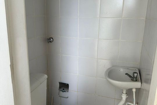 Lavabo de casa de condomínio à venda com 4 quartos, 352m² em Piratininga, Niterói