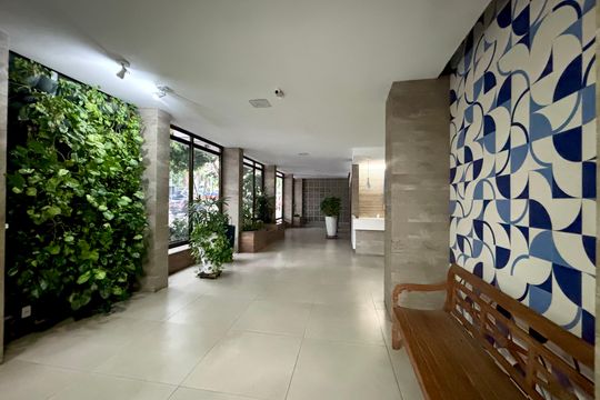 Portaria de apartamento à venda com 2 quartos, 86m² em Leblon, Rio de Janeiro