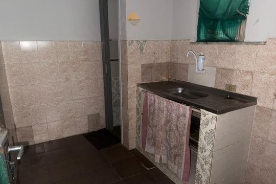 Cozinha de casa para alugar com 1 quarto, 40m² em Curicica, Rio de Janeiro