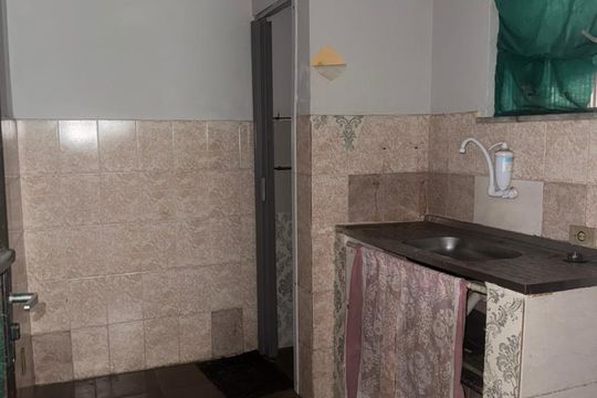 Cozinha de casa para alugar com 1 quarto, 40m² em Curicica, Rio de Janeiro
