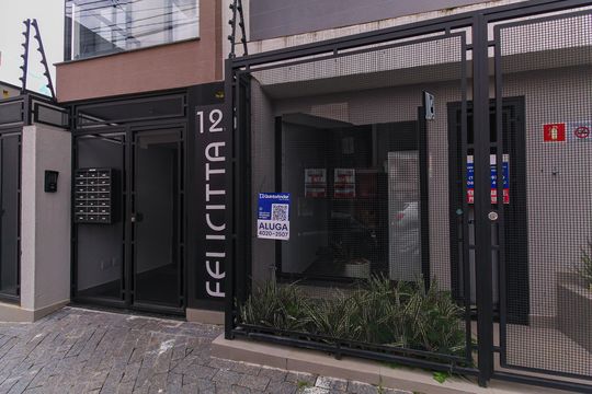 Fachada de kitnet/studio para alugar com 1 quarto, 27m² em Vila Invernada, São Paulo