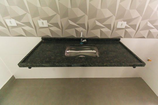 Sala/Cozinha de kitnet/studio para alugar com 1 quarto, 27m² em Vila Invernada, São Paulo