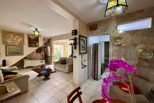 Sala de casa à venda com 6 quartos, 240m² em Cidade Monções, São Paulo