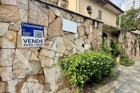 Fachada  de casa à venda com 6 quartos, 240m² em Cidade Monções, São Paulo