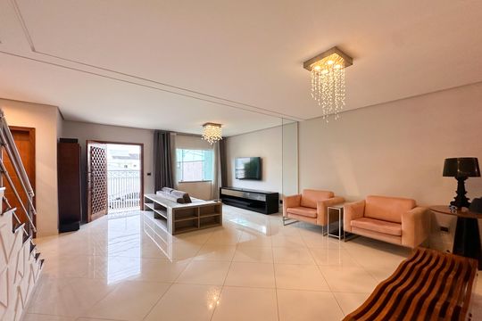 Sala de casa para alugar com 4 quartos, 325m² em Parque dos Passaros, São Bernardo do Campo