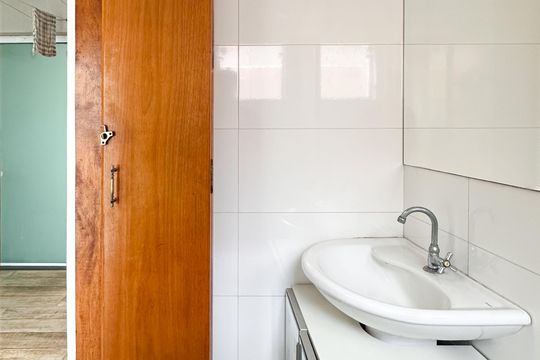 Banheiro de serviço de casa para alugar com 4 quartos, 325m² em Parque dos Passaros, São Bernardo do Campo
