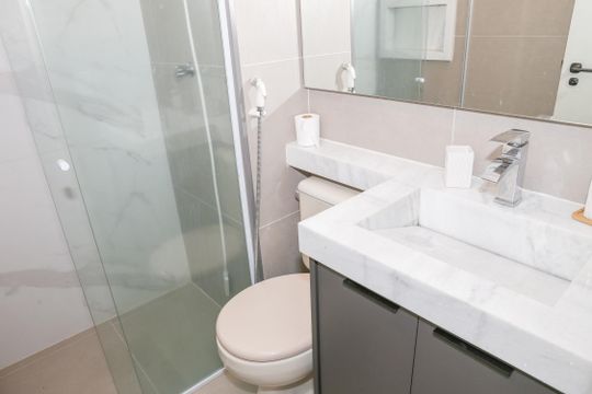 Banheiro de apartamento para alugar com 1 quarto, 35m² em Perdizes, São Paulo