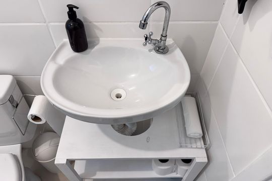 Banheiro Social de apartamento à venda com 2 quartos, 45m² em Vargem Grande, Rio de Janeiro
