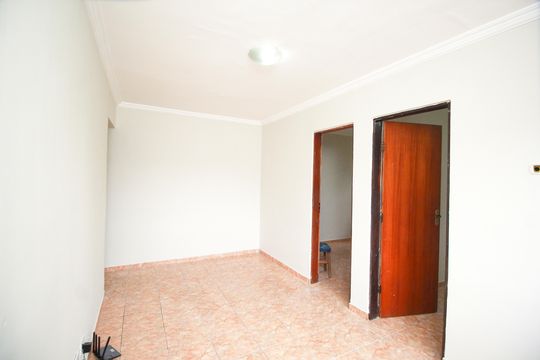 Sala de apartamento à venda com 2 quartos, 57m² em Jardim Santo André Cdhu, Santo André