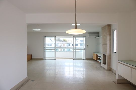 Apartamento para alugar com 3 quartos, 230m² em Perdizes, São Paulo