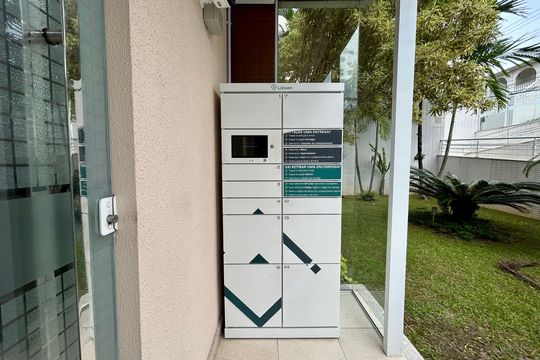 Armário inteligente de apartamento para alugar com 3 quartos, 76m² em Agronômica, Florianópolis