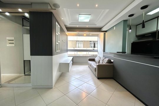 Sala de apartamento para alugar com 3 quartos, 76m² em Agronômica, Florianópolis