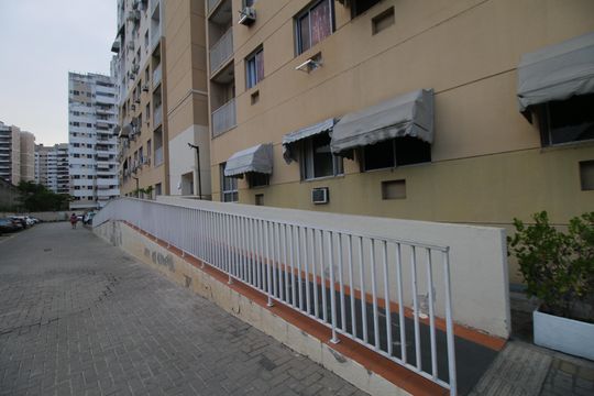 Área comum - Rampa de acesso de apartamento à venda com 2 quartos, 50m² em Vicente de Carvalho, Rio de Janeiro
