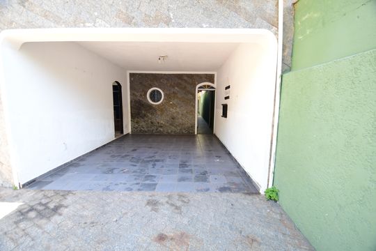 Garagem de casa à venda com 3 quartos, 124m² em Parque Imperador, Campinas