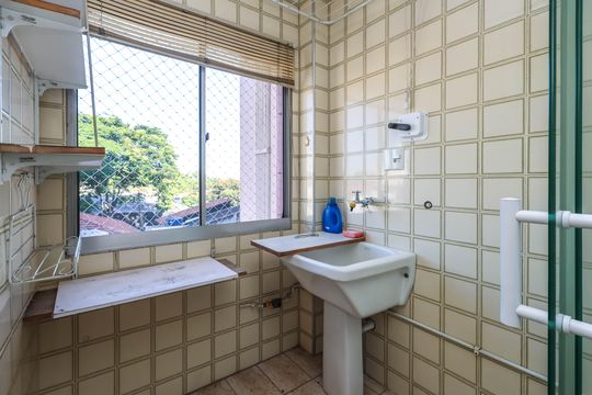 Cozinha e Área de Serviço de apartamento à venda com 2 quartos, 64m² em Vila Moinho Velho, São Paulo