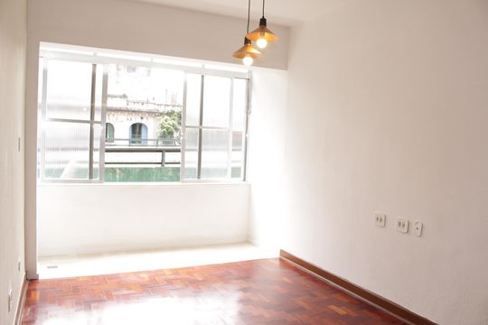Apartamento à venda com 2 quartos, 77m² em Santa Cecilia, São Paulo