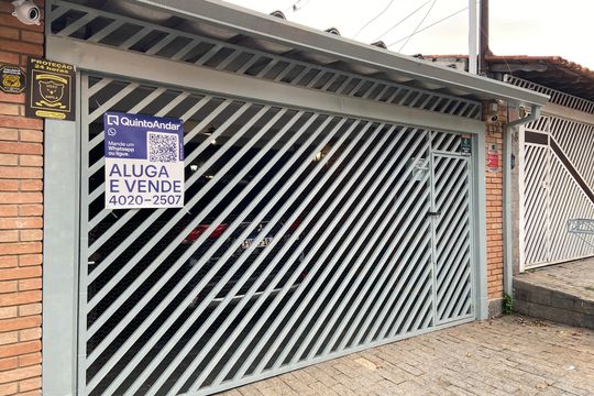 Fachada de casa à venda com 3 quartos, 218m² em Vila Adalgisa, São Paulo