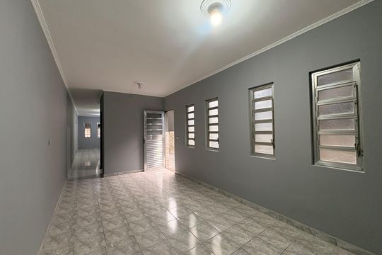 Copa de casa para alugar com 3 quartos, 191m² em Parque das Nações, Santo André