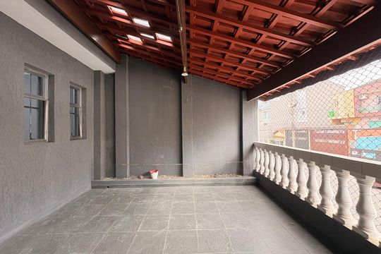 Varanda de casa para alugar com 3 quartos, 191m² em Parque das Nações, Santo André