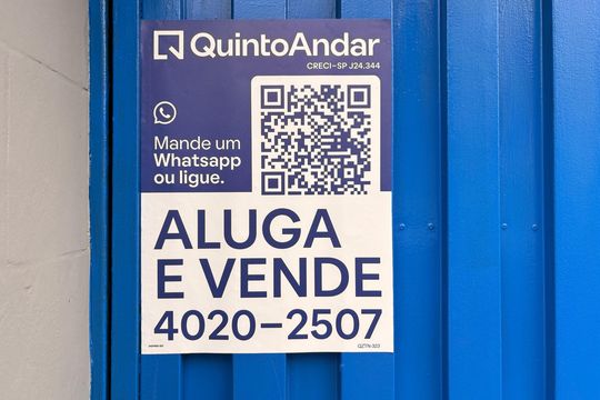 Fachada + plaquinha QZTN-323 de casa para alugar com 3 quartos, 191m² em Parque das Nações, Santo André