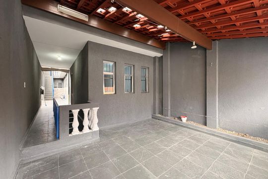 Varanda de casa para alugar com 3 quartos, 191m² em Parque das Nações, Santo André