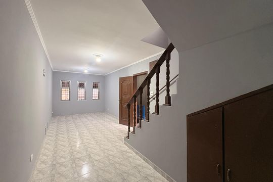 Sala de casa para alugar com 3 quartos, 191m² em Parque das Nações, Santo André