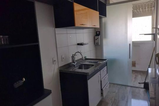 Cozinha de apartamento à venda com 2 quartos, 48m² em Parque Edu Chaves, São Paulo