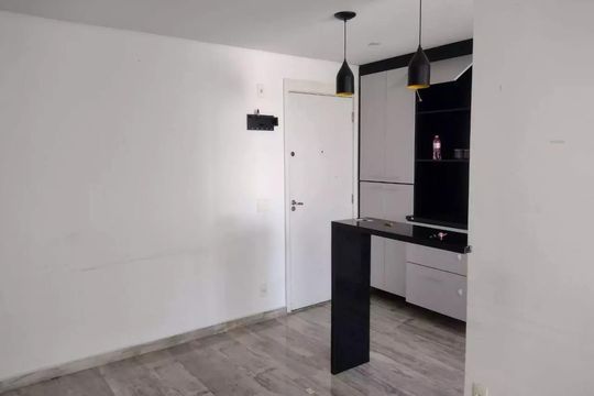 Cozinha de apartamento à venda com 2 quartos, 48m² em Parque Edu Chaves, São Paulo