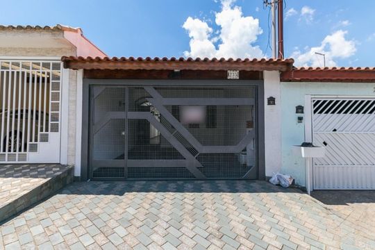 Fachada de casa para alugar com 2 quartos, 122m² em Jardim Stella, Santo André