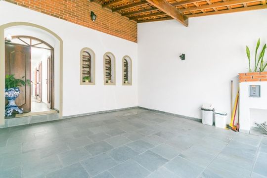 Área externa de casa para alugar com 2 quartos, 122m² em Jardim Stella, Santo André