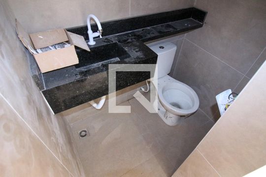 Casa à venda com 3 quartos, 125m² em Jardim Panorama (Zona Leste), São Paulo