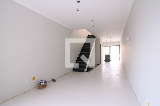 Casa à venda com 3 quartos, 125m² em Jardim Panorama (Zona Leste), São Paulo