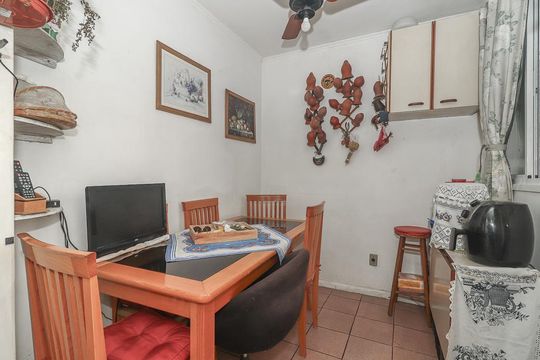 Cozinha de apartamento à venda com 2 quartos, 71m² em Bela Vista, Porto Alegre