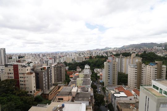 Apartamento à venda com 3 quartos, 140m² em Luxemburgo, Belo Horizonte