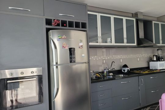Casa de Condomínio para alugar com 3 quartos, 300m² em Sarandi, Porto Alegre