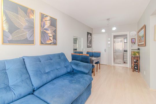 Sala de apartamento à venda com 2 quartos, 50m² em São José, Porto Alegre
