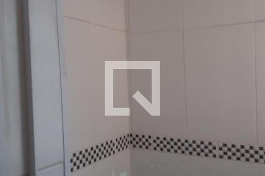 Banheiro de apartamento à venda com 2 quartos, 79m² em Centro, Campinas