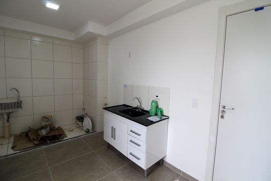 Cozinha de apartamento para alugar com 1 quarto, 34m² em Jaguaré, São Paulo
