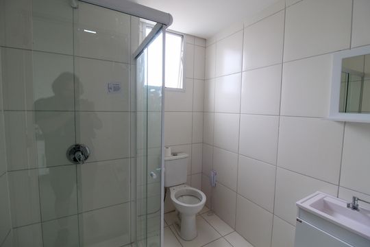 Banheiro de apartamento para alugar com 1 quarto, 34m² em Jaguaré, São Paulo