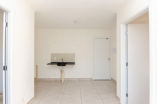Sala de apartamento para alugar com 2 quartos, 38m² em Parque Pan Americano, São Paulo
